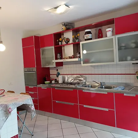 Casa Arcobaleno Apartment *